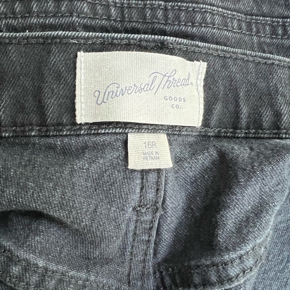 Universal Thread Womens Black High Rise Jeans - Picture 2 of 5